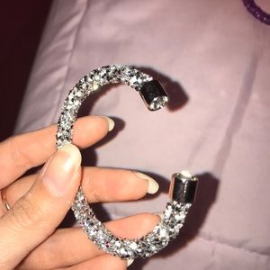 Single bangle bracelet